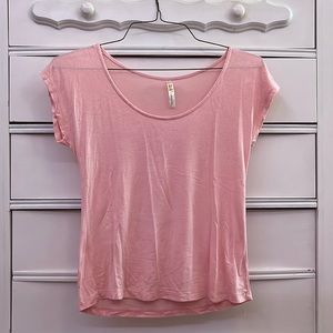 pink flowy shirt!!
